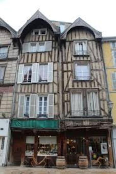 Apartament Cocoon Standing - Coeur Historique De Troyes Zewnętrze zdjęcie